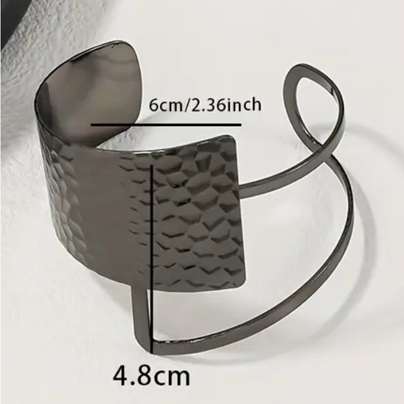 Black Metal Abstract Bracelet Bold Glamorous Cuff Bangle Jewelry asymmetrical - Picture 3 of 3